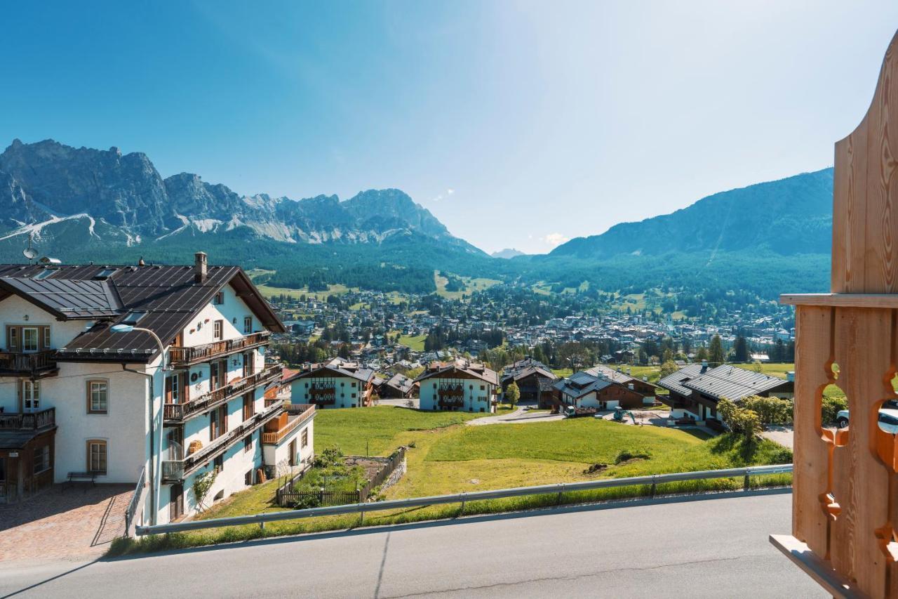 Chalet Socrepes - Dolomiti Skyline Cortina dʼAmpezzo Kültér fotó